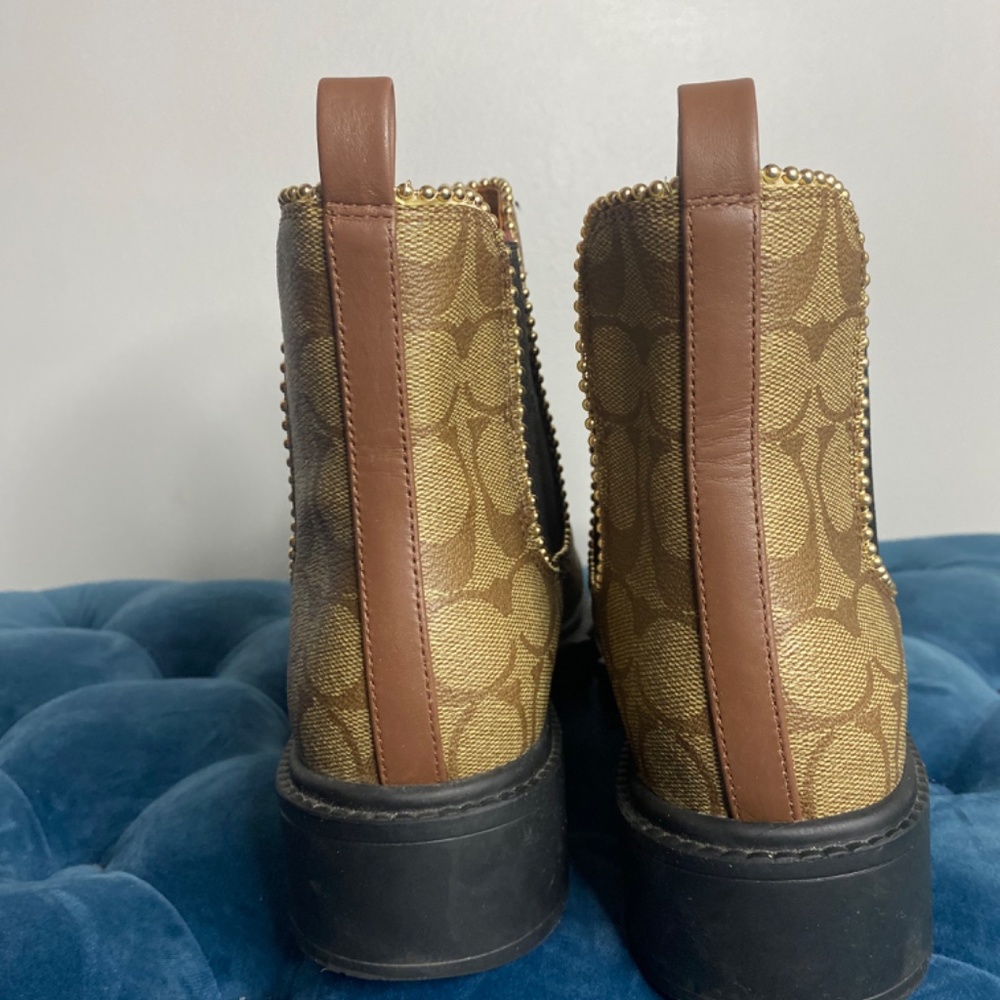 Boots and Headband - Picture 3 of 6